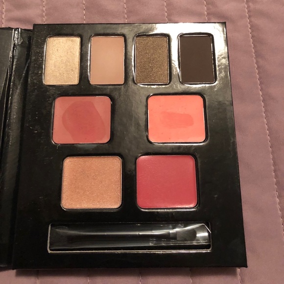 Kevyn Aucoin Neiman Marcus Exclusive The Look Book - Picture 5 of 6